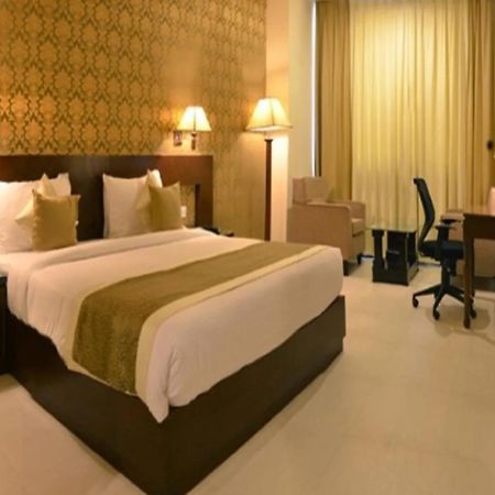 Hotel Devashish Haldwāni Extérieur photo