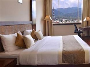 Hotel Devashish Haldwāni Extérieur photo