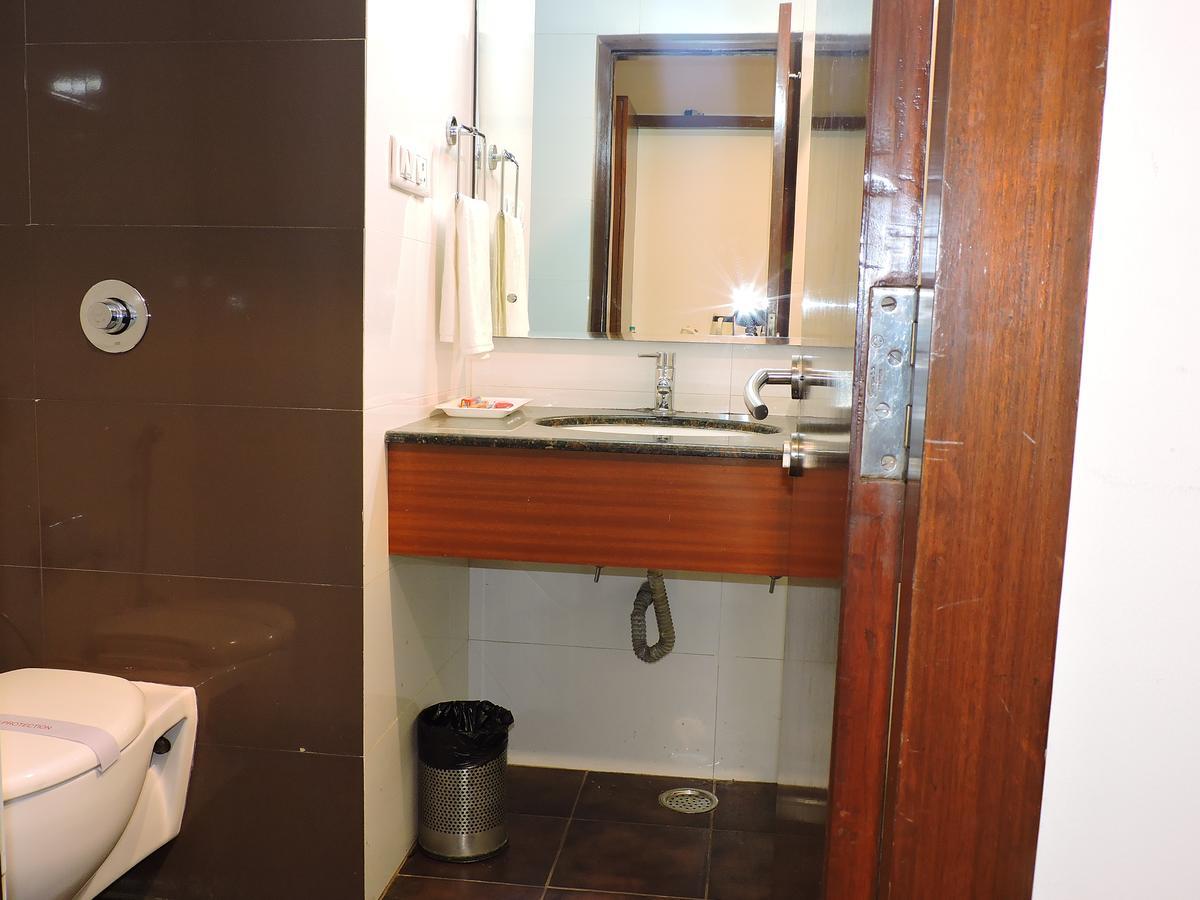Hotel Devashish Haldwāni Extérieur photo